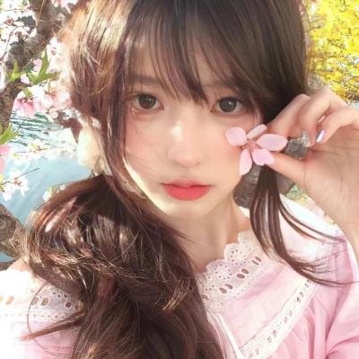 九朵云 海报