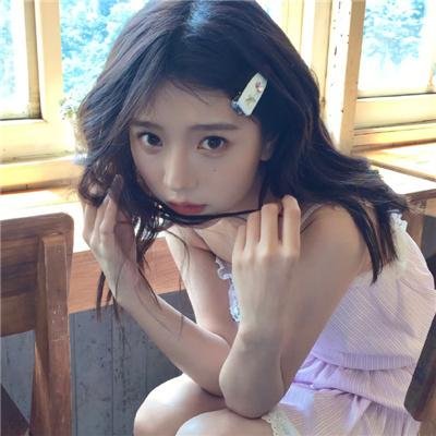 琥珀的短暂一生 海报